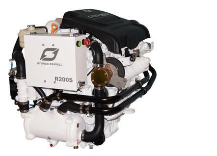 SILNIK HYUNDAI R200S BEZ PRZEKŁADNI