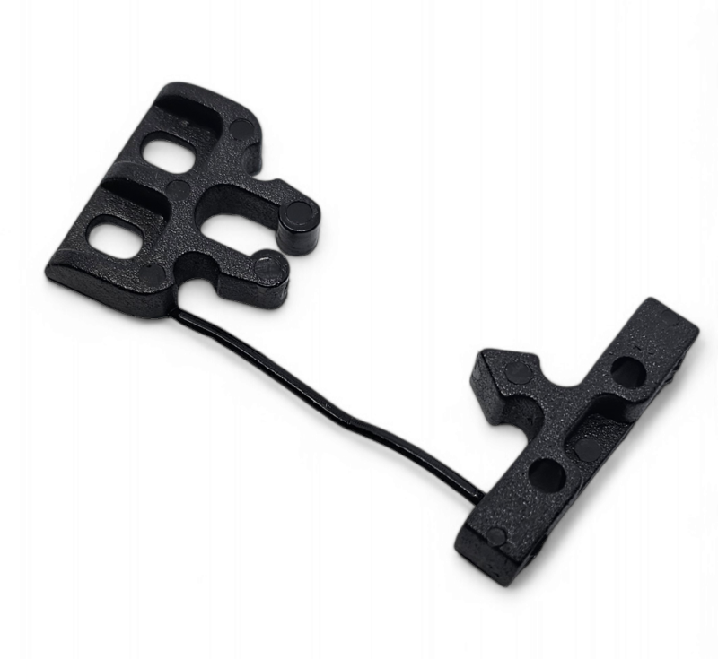 ZATRZAŚNIK PVC 22X32 MM, CZARNY