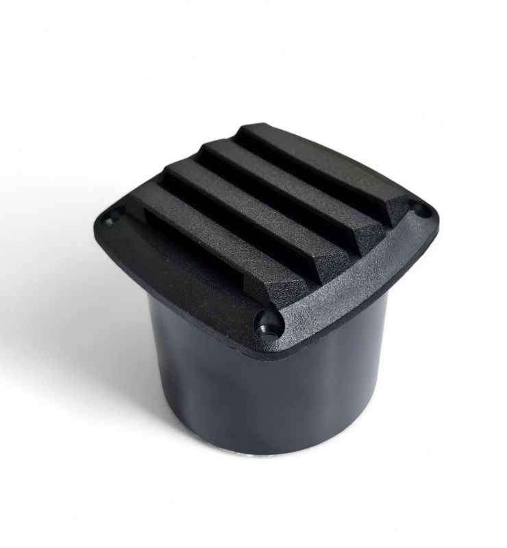 KRATKA WENT. 85X85 MM NA PRZEWÓD 75 MM PVC CZARNA