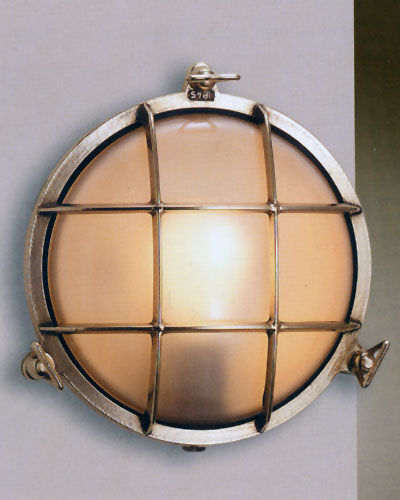 LAMPA ŚCIENNA 155X65 MM 230V MOSIĄDZ